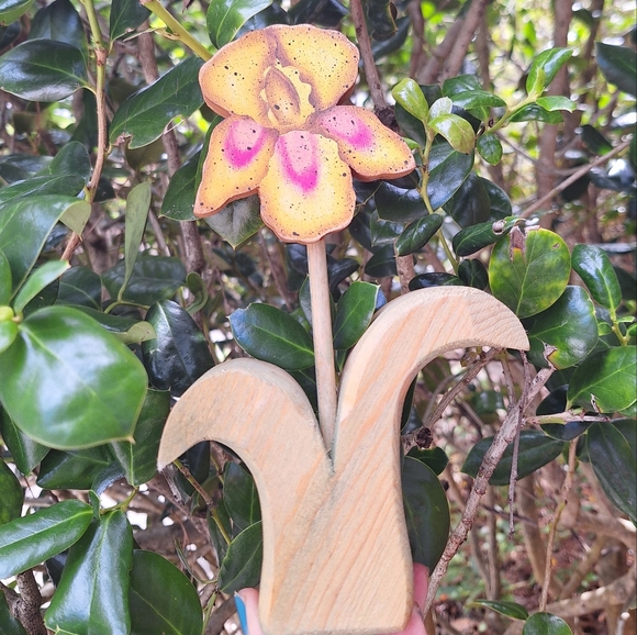 Wooden Flower Artist Made Sculpture Iris Orchid Handpainted Wood Floral Decor - Picture 17 of 17